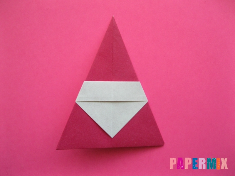 Как сделать Деда Мороза из бумаги (оригами) своими руками - шаг 9
