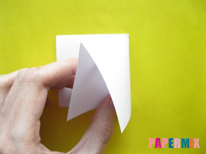 Как сделать розу из бумаги (оригами) поэтапно - шаг 3
