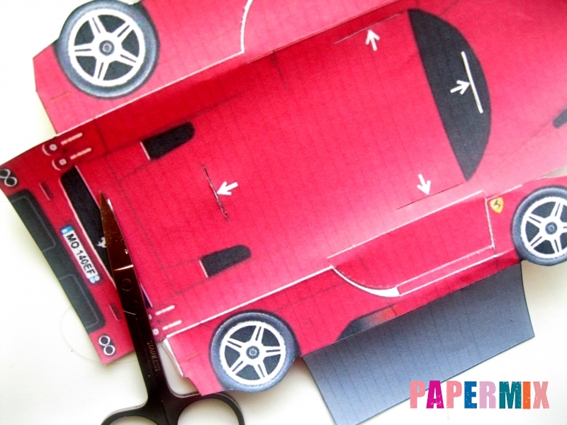 Как сделать Ferrari по шаблону из бумаги поэтапно - шаг 3