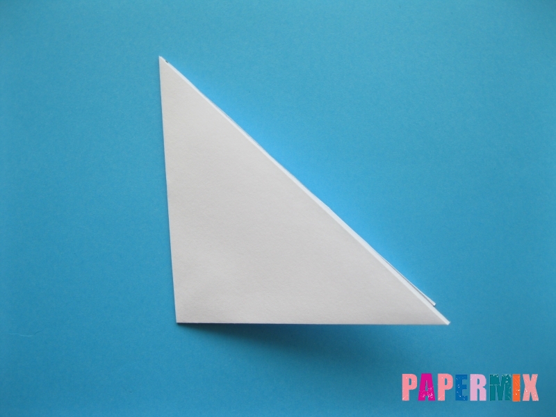 Как сделать акулу из бумаги (оригами) поэтапно - шаг 2