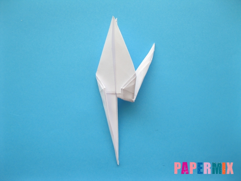 Как сделать цаплю из бумаги (оригами) поэтапно - шаг 12