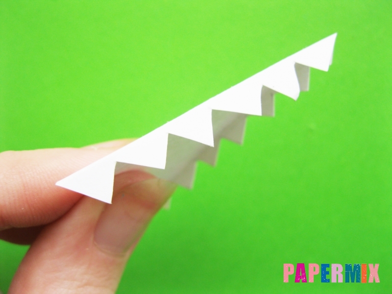 Как сделать крокодила из цветной бумаги своими руками - шаг 12