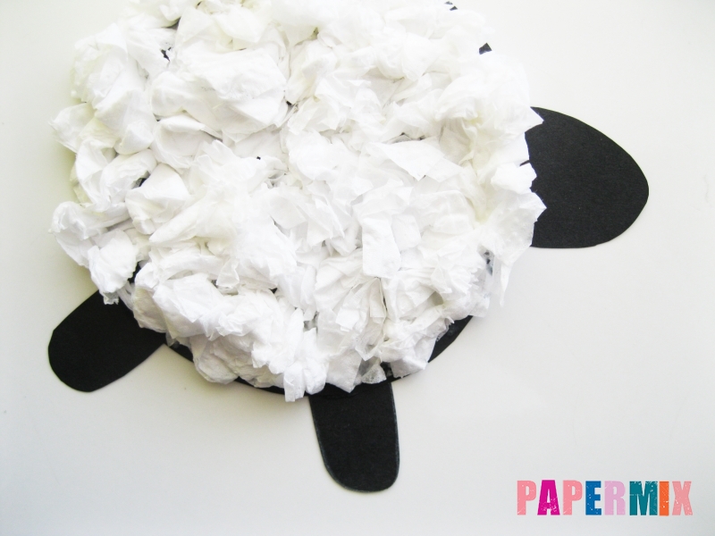 Как сделать овечку из бумаги и салфеток поэтапно - шаг 9